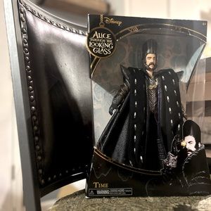 Disney Alice Through the Looking Glass Deluxe Time Doll